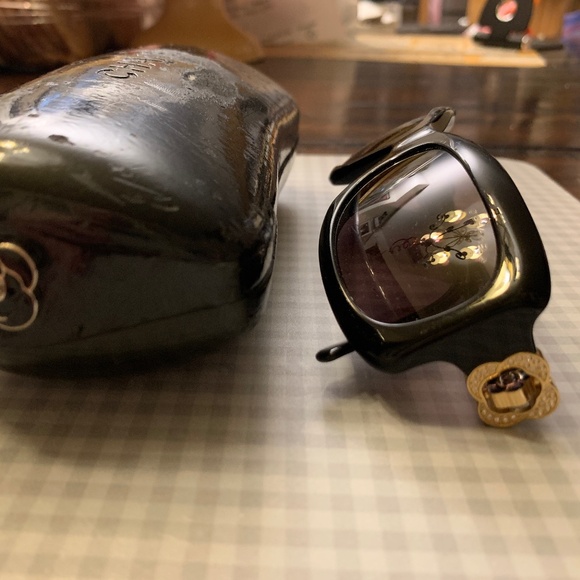 Vintage Authentic Iconic Jeweled Chanel Camellia Sunglasses - Picture 5 of 14